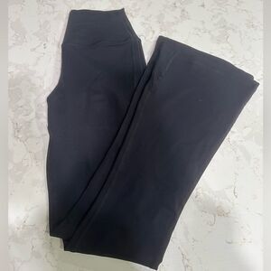 Splits 59 Women’s black flare short leggings